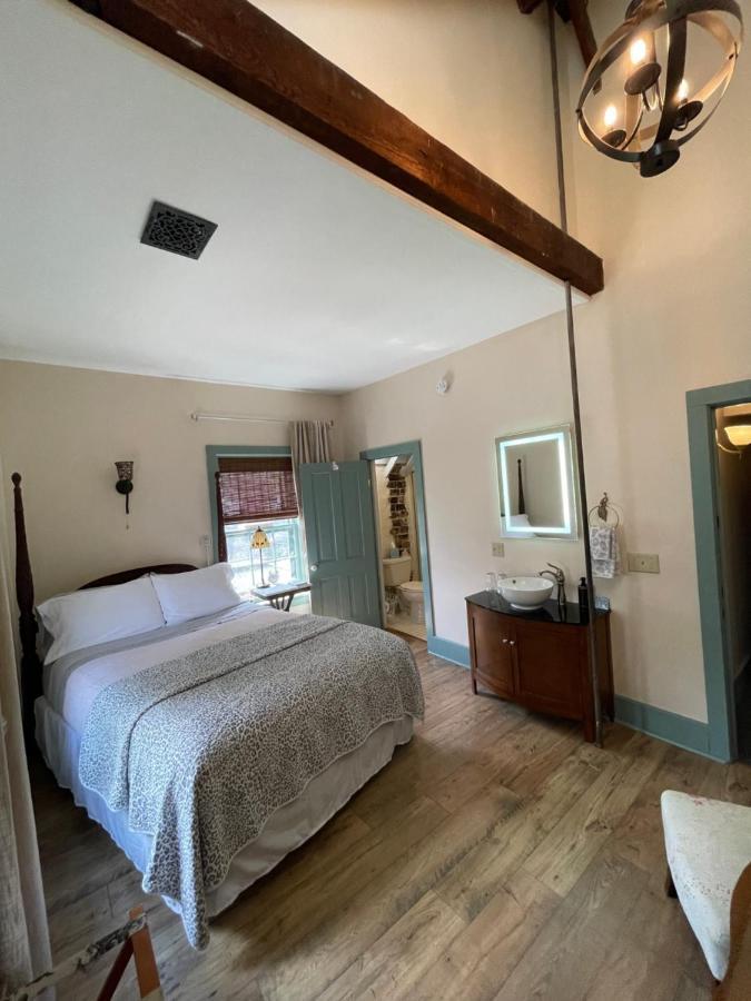 Carriage House Bed & Breakfast Winona Ngoại thất bức ảnh