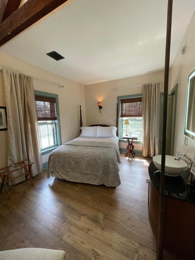 Carriage House Bed & Breakfast Winona Ngoại thất bức ảnh