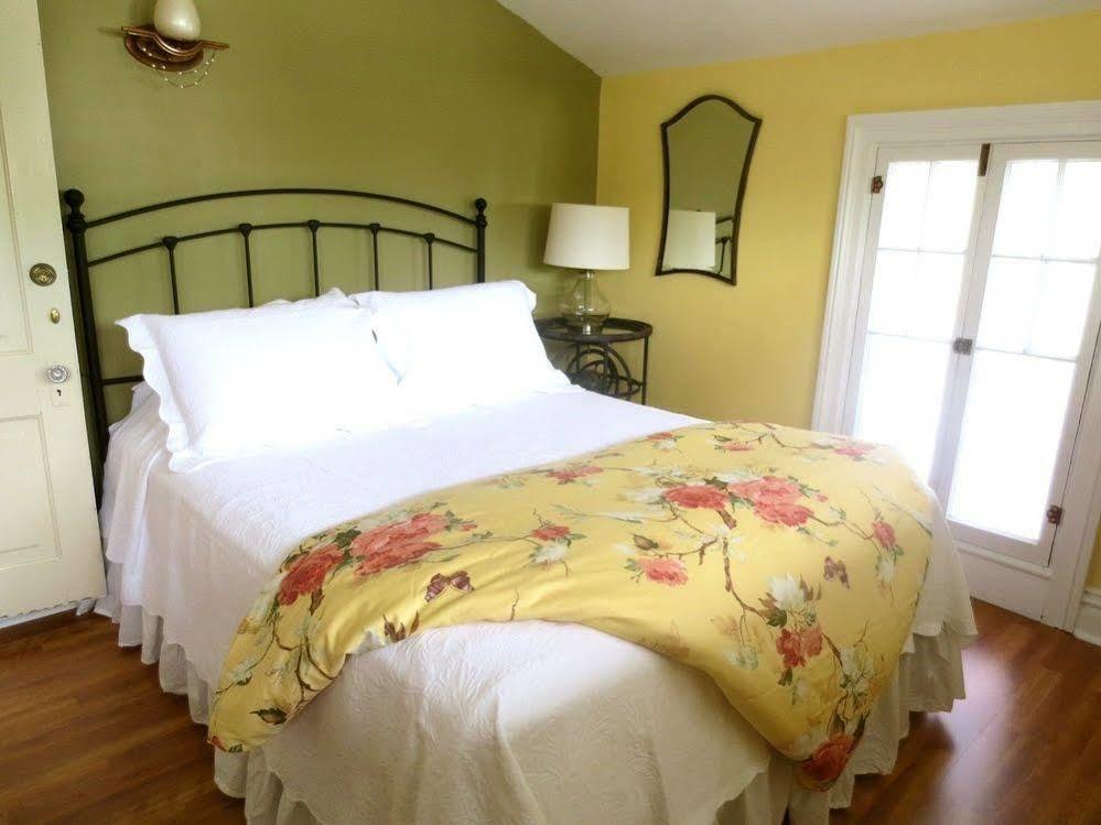 Carriage House Bed & Breakfast Winona Ngoại thất bức ảnh