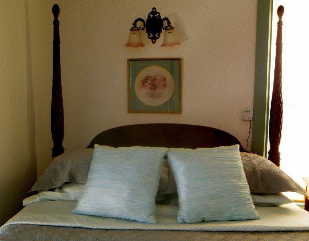 Carriage House Bed & Breakfast Winona Ngoại thất bức ảnh