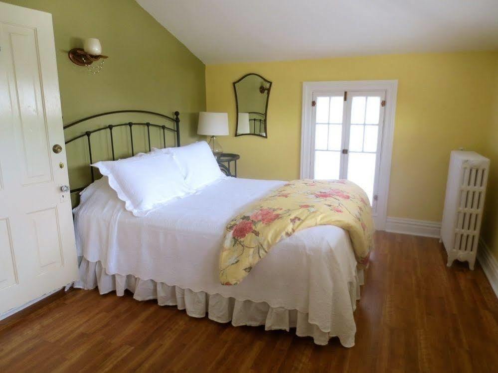 Carriage House Bed & Breakfast Winona Ngoại thất bức ảnh
